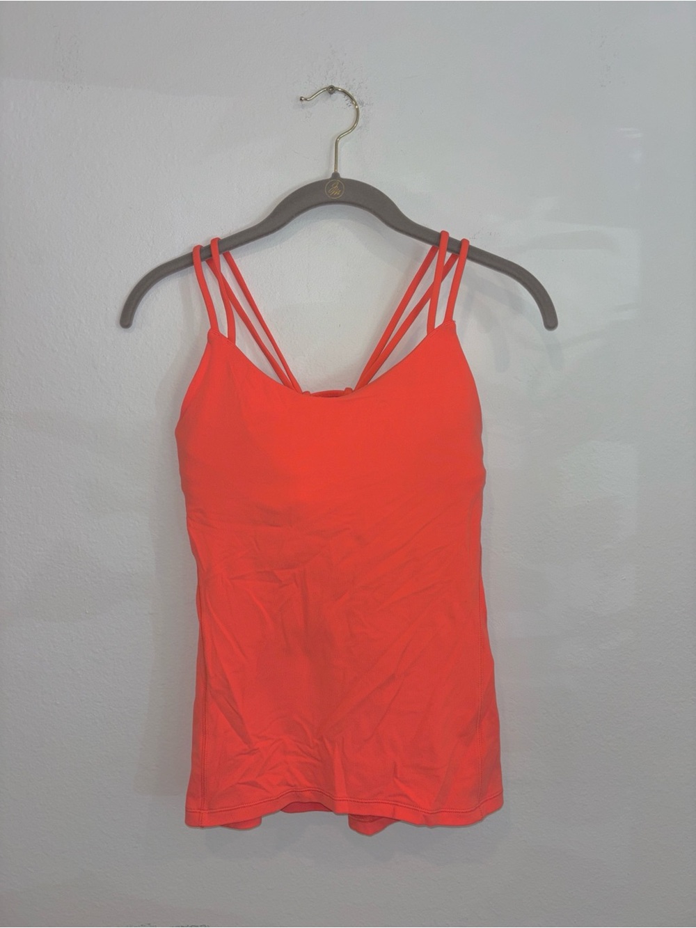 Lululemon Women’s size 6 top